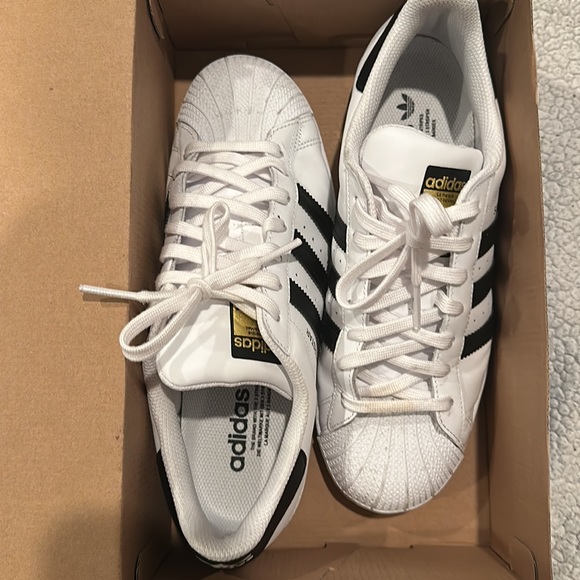 Adidas Originals Superstar sneakers - Picture 2 of 3